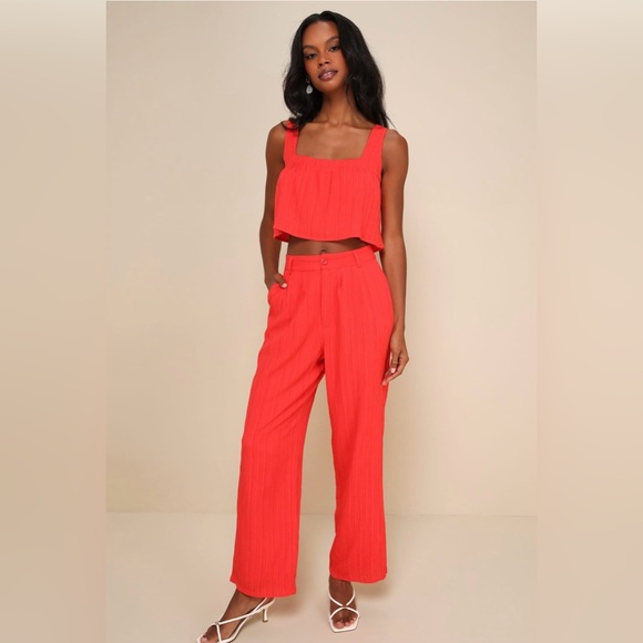 Lulus Other - Red Sleeveless Linen Crop Top With Pant.
Top M: 35-36”
Bottoms SM: waist 26-27”